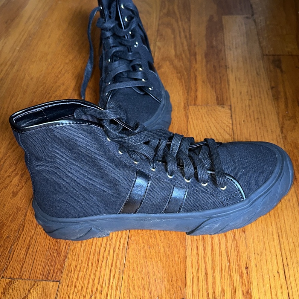 High top fashion sneakers